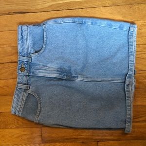 American Apparel Jean Skirt 💙
